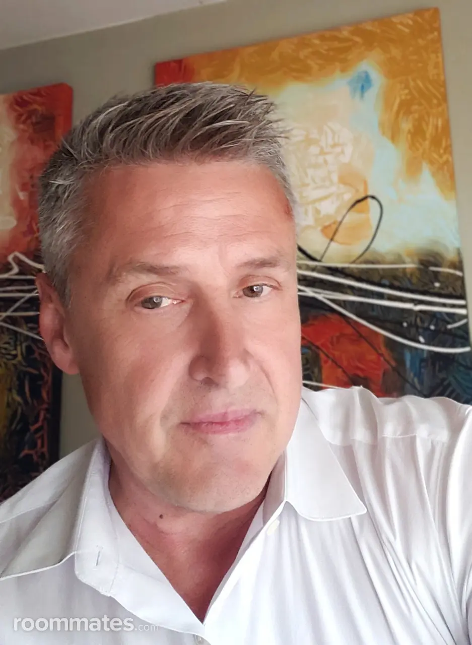 Profile photo 11 of 11