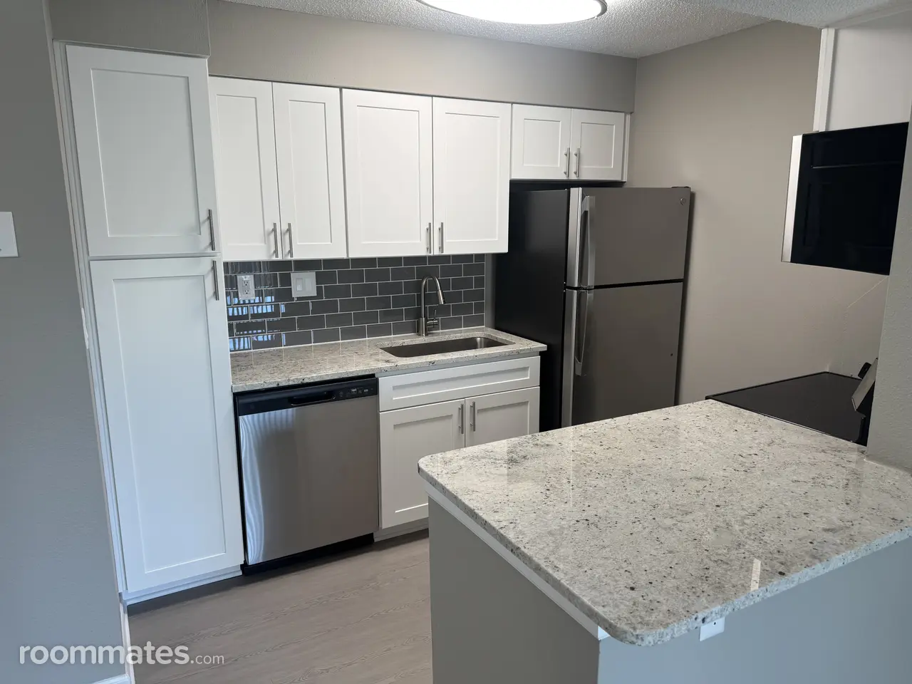 Profile photo 4 of 5