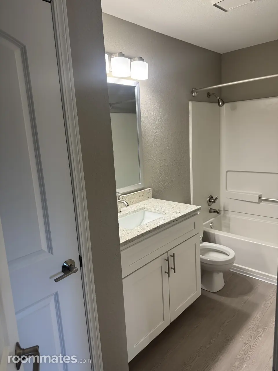 Profile photo 1 of 5