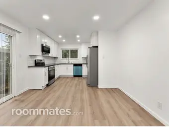 Room for rent in San Carlos, CA $1800, condo