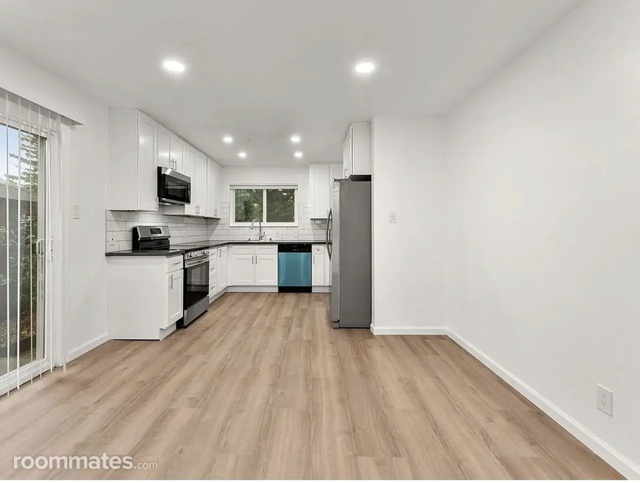 Profile photo 2 of 11