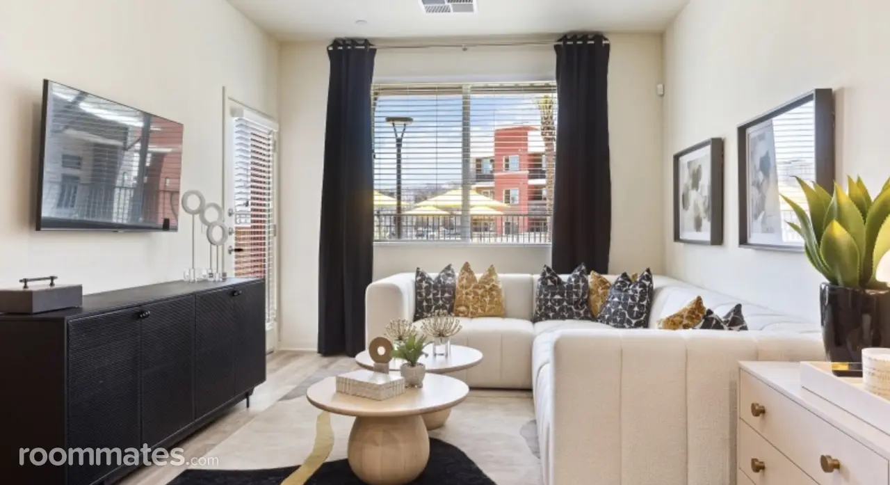 Profile photo 1 of 15