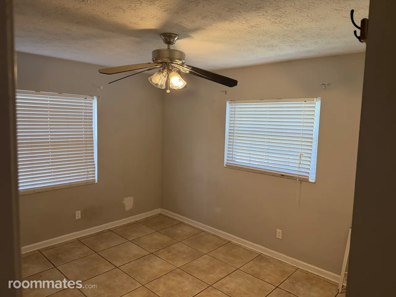 Profile photo 6 of 12