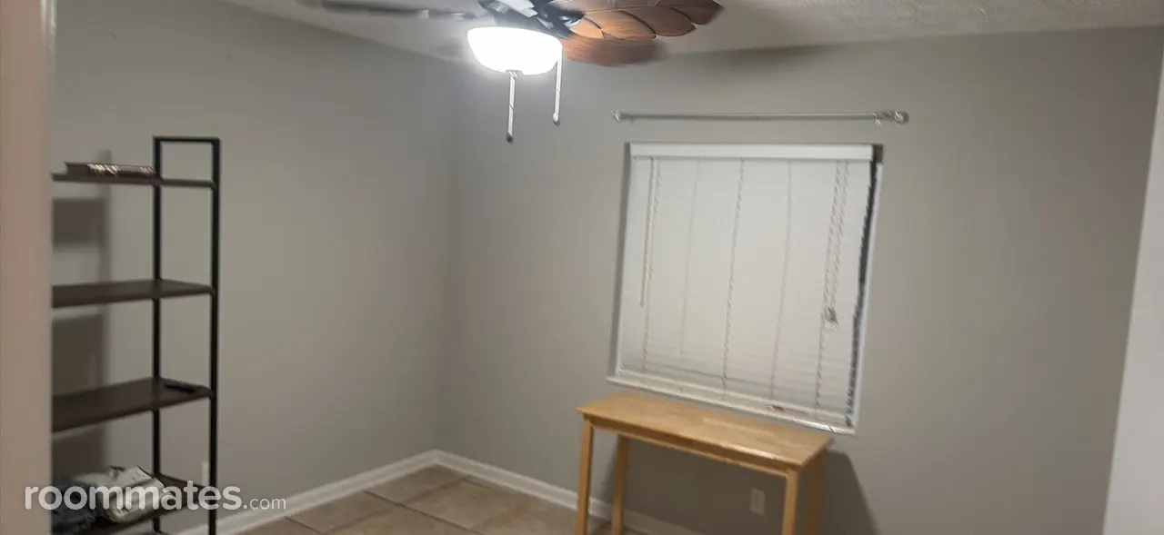 Profile photo 3 of 12