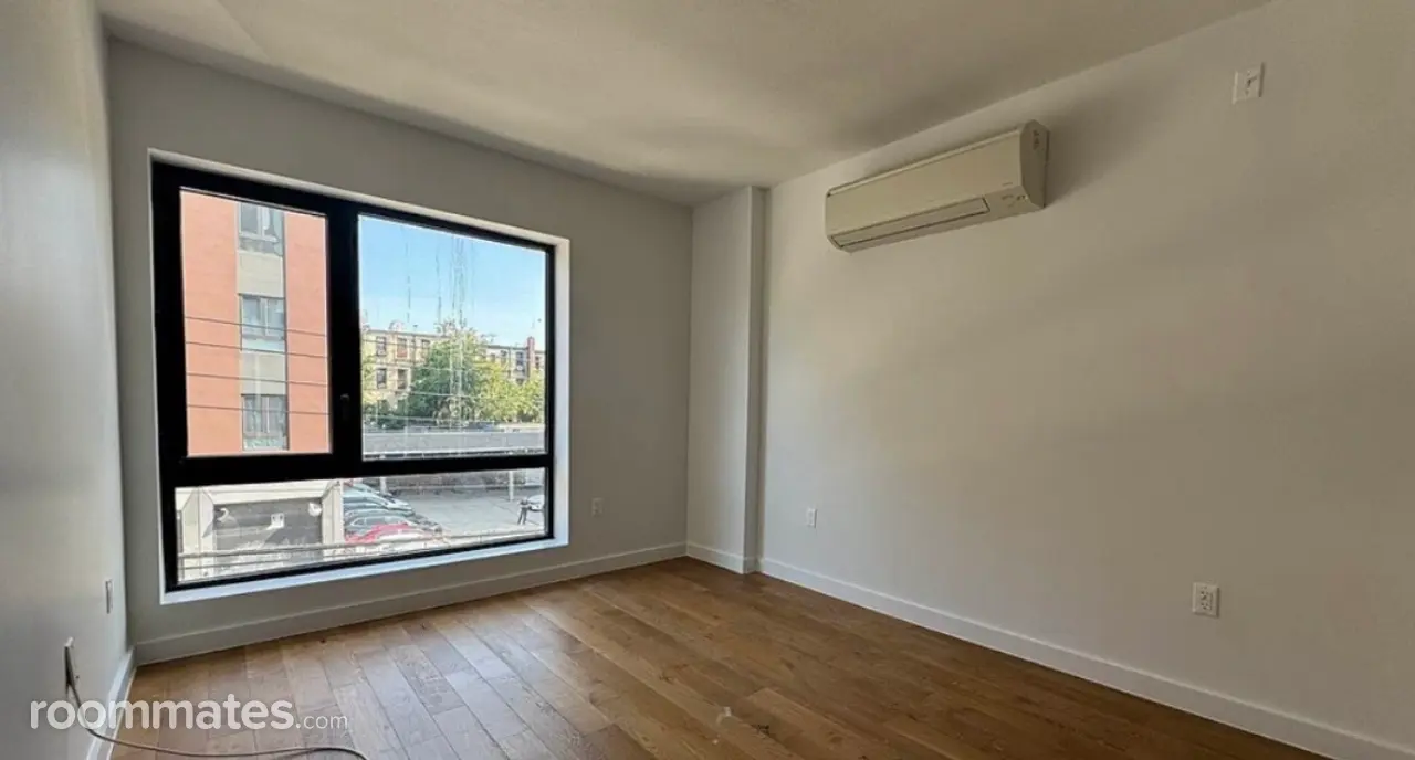 Profile photo 5 of 9