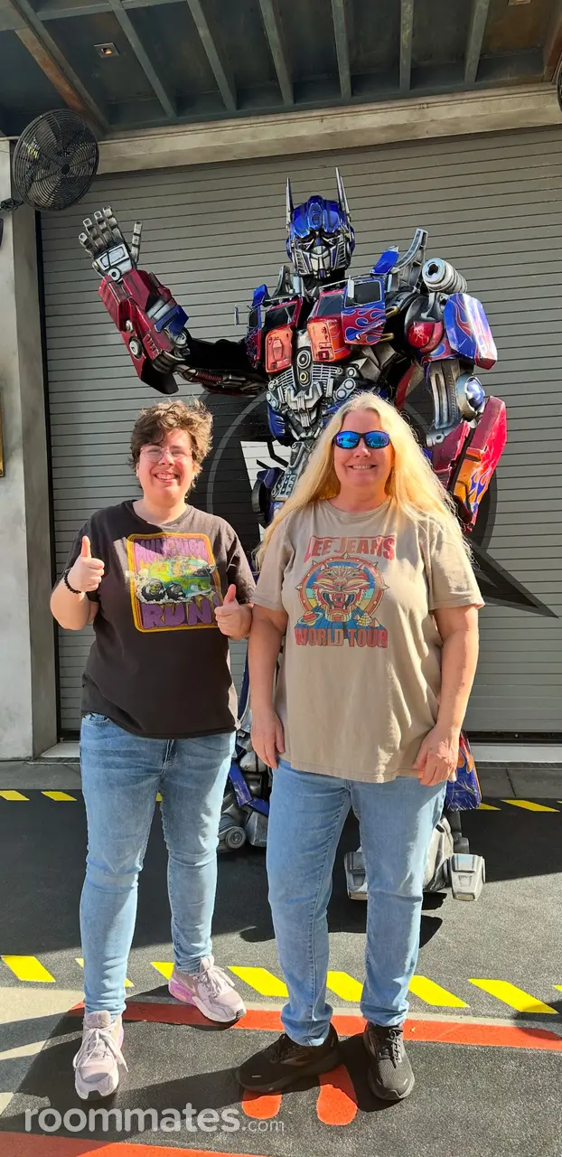 Profile photo 6 of 7