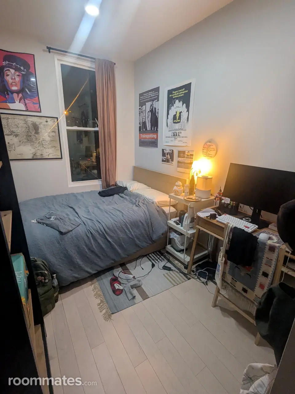 Profile photo 7 of 16