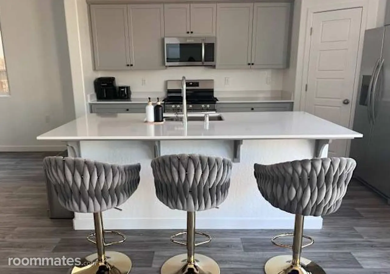 Profile photo 2 of 3