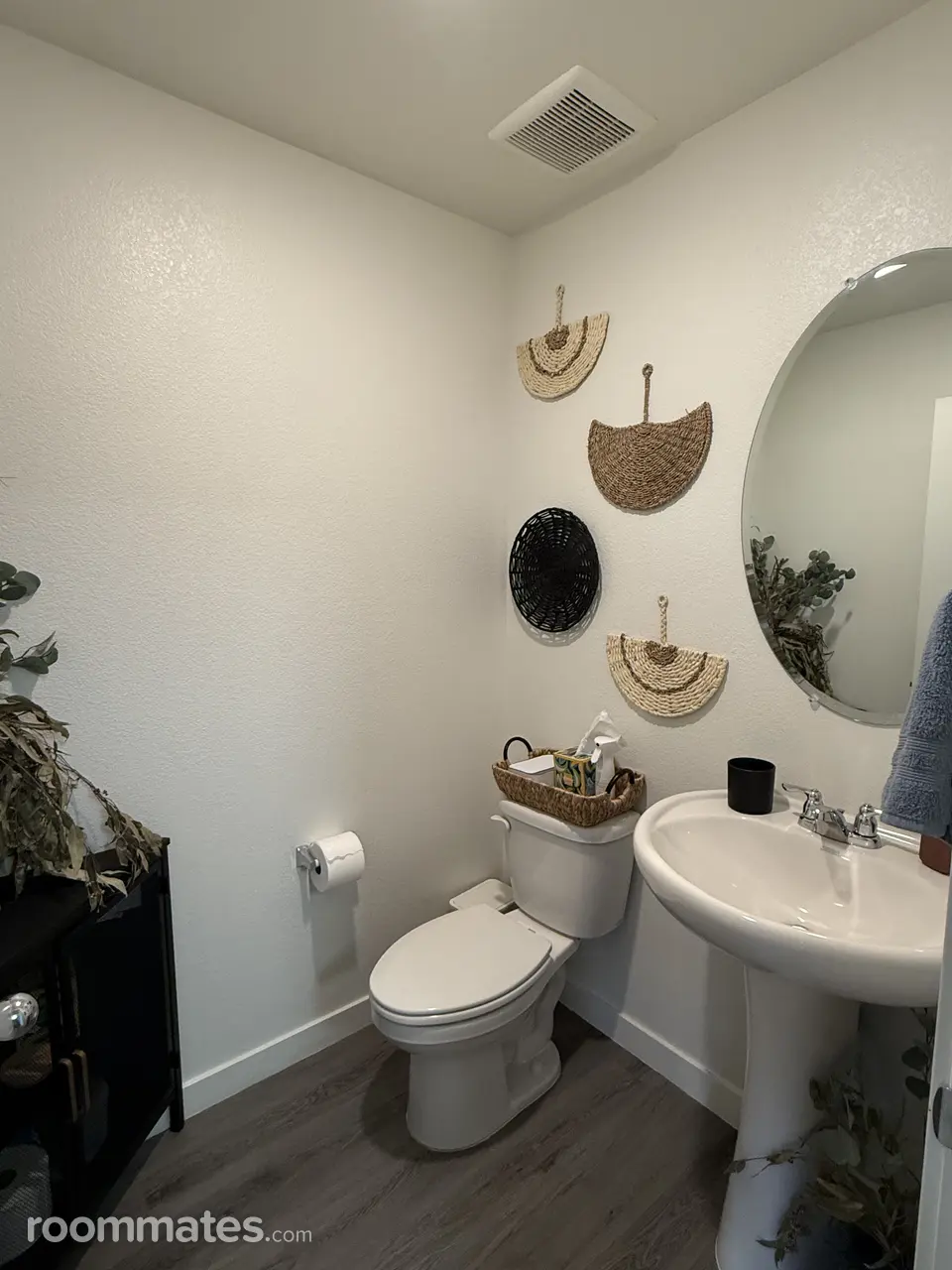 Profile photo 4 of 15