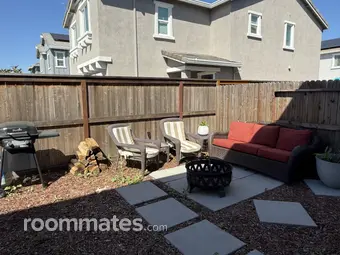 Room for rent in Roseville, CA $600, house