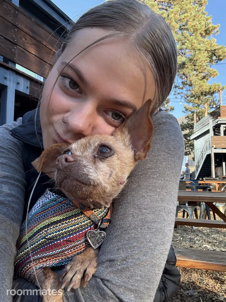 Profile photo 11 of 15