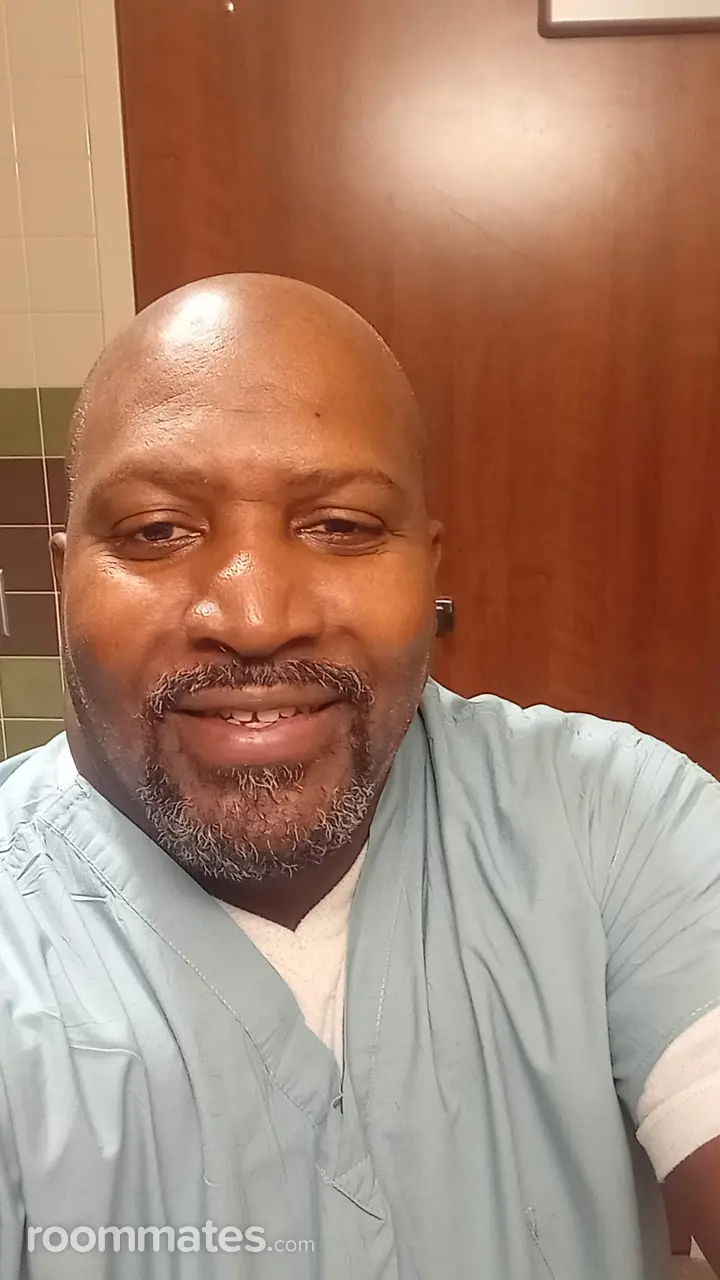 Profile photo 8 of 14