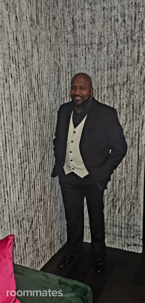 Profile photo 5 of 14