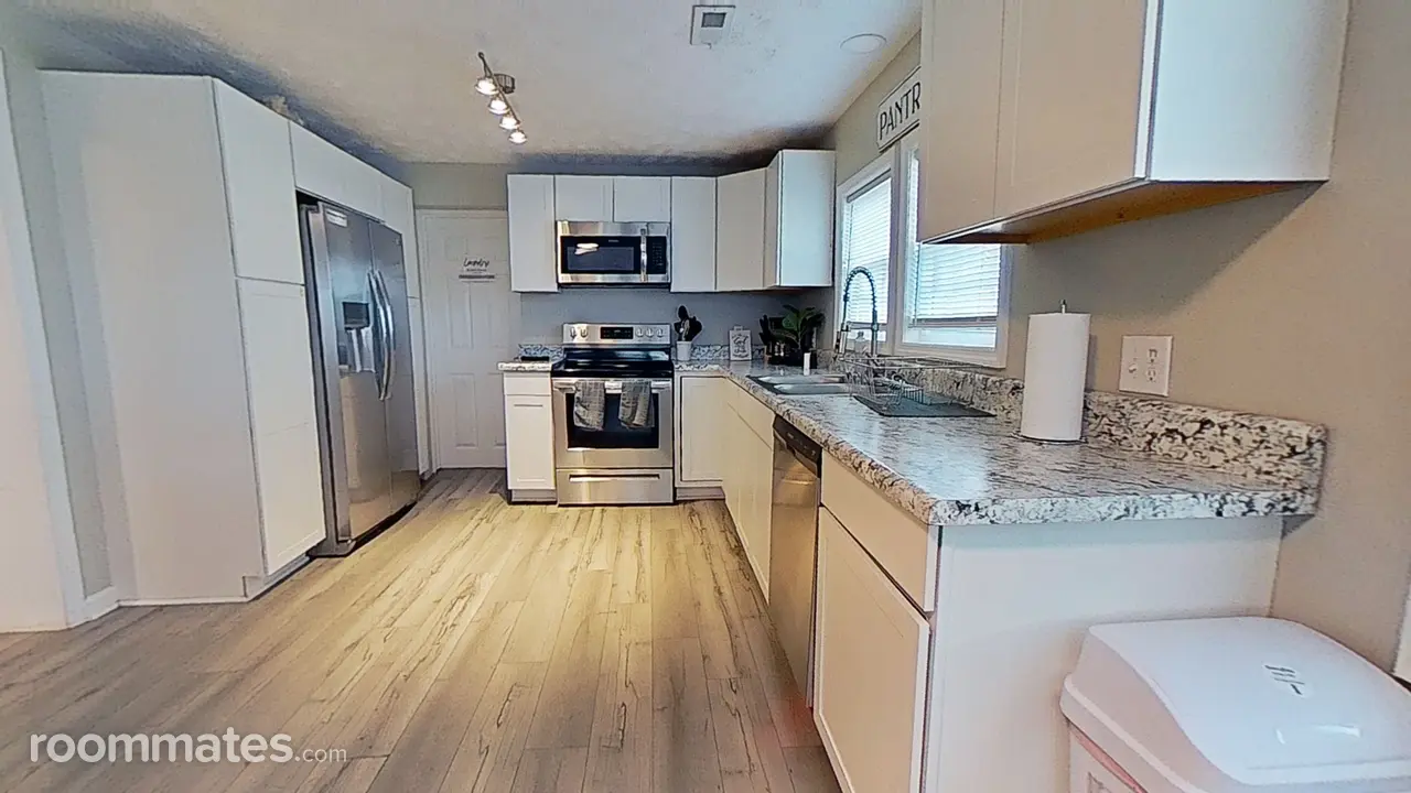 Profile photo 2 of 8