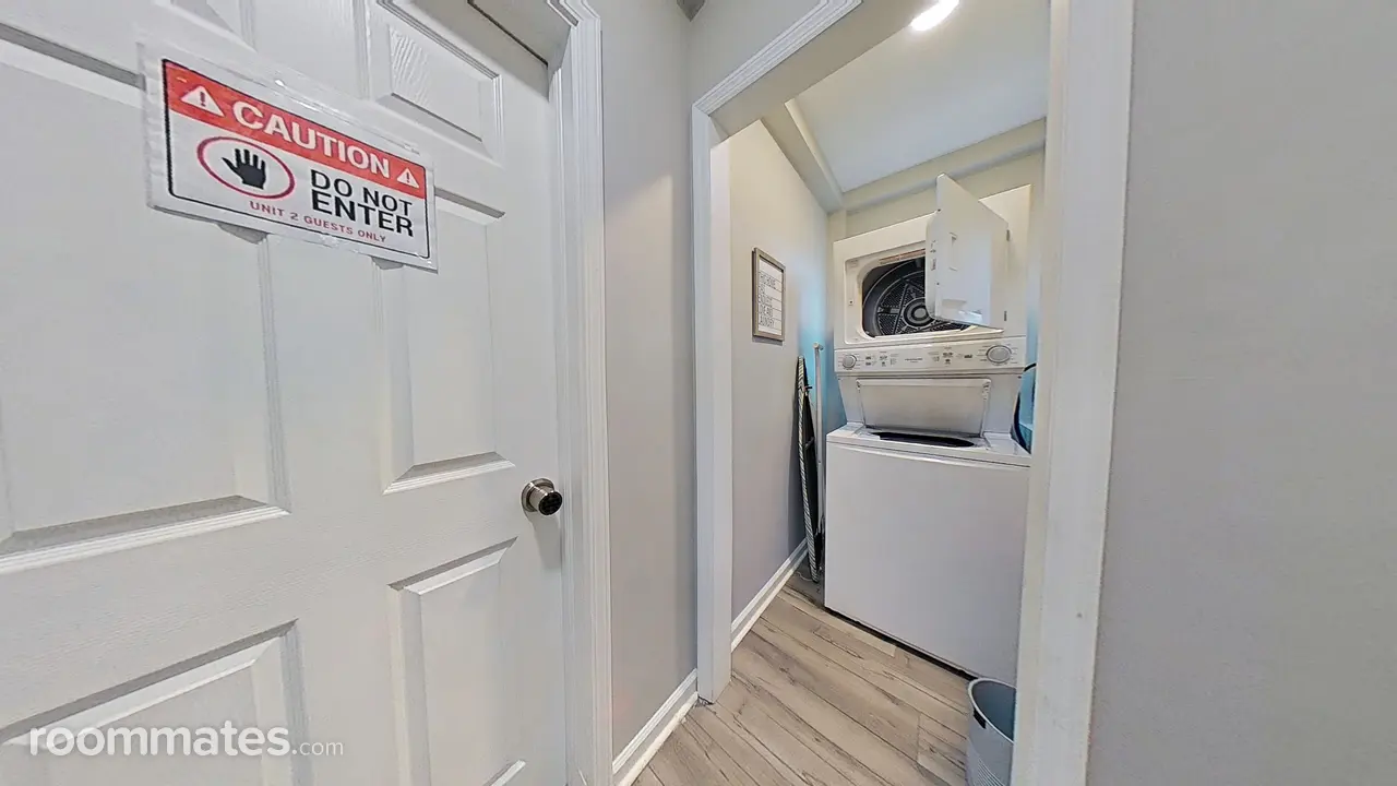 Profile photo 6 of 8