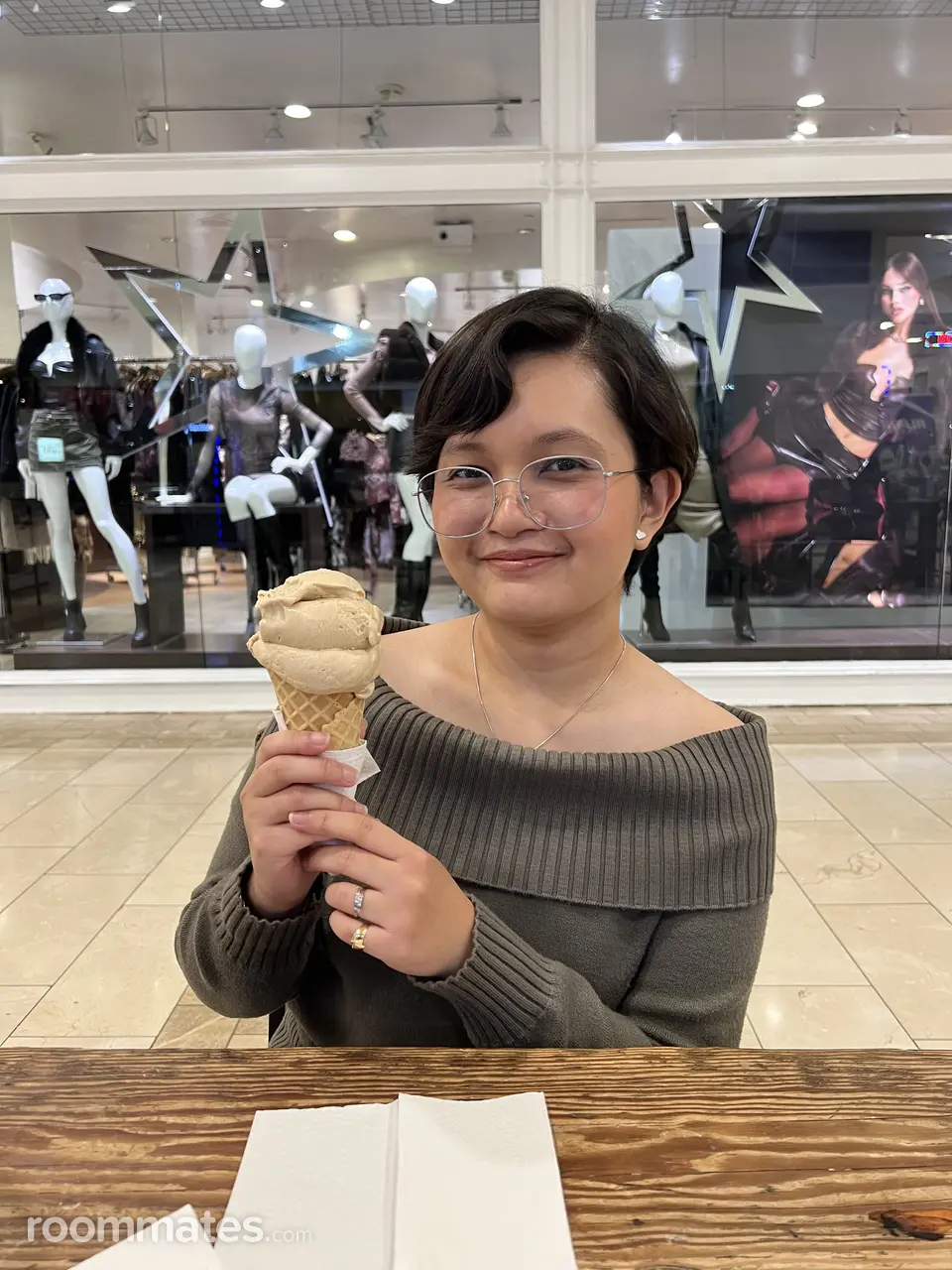 Profile photo 3 of 11