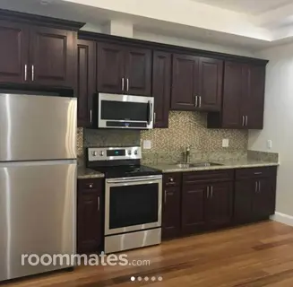Room for rent in Honolulu, HI $1170, house