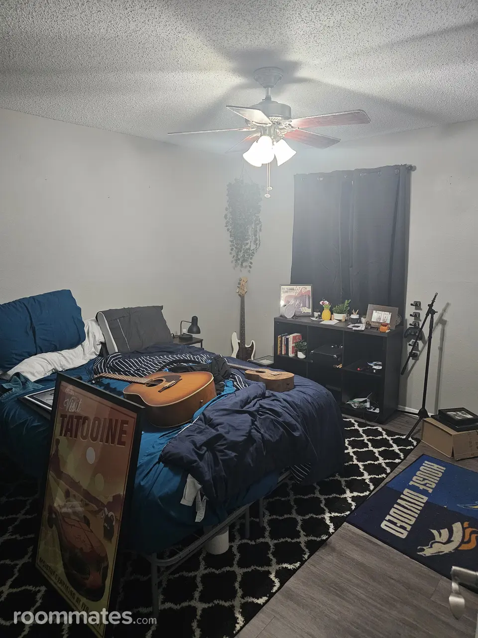 Profile photo 1 of 6