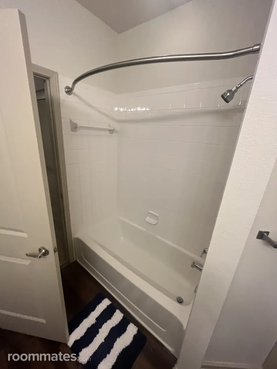 Profile photo 10 of 14