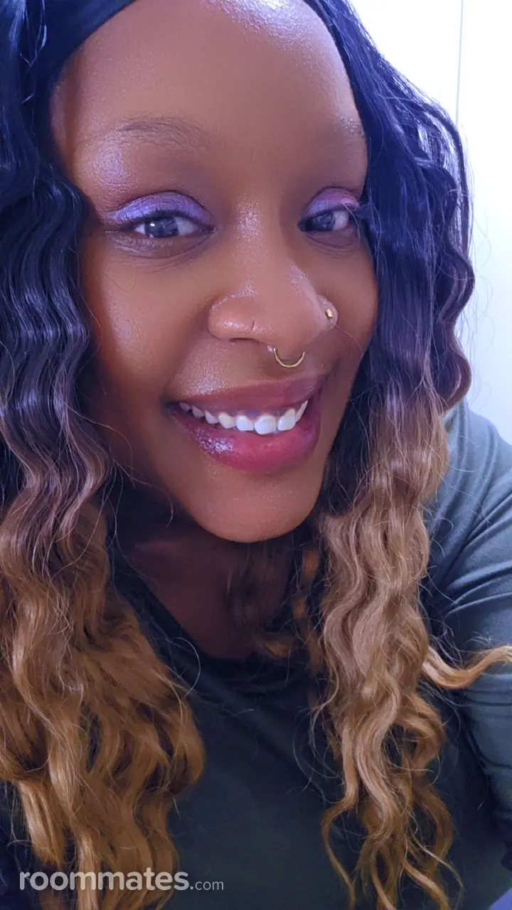 Profile photo 1 of 2