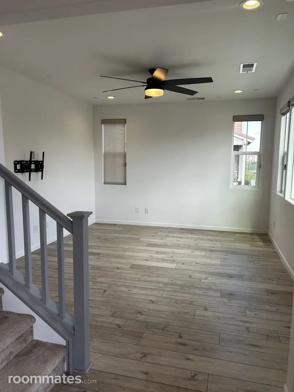 Profile photo 3 of 9