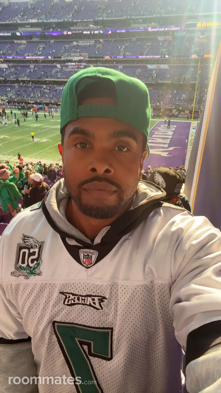 Profile photo 1 of 1