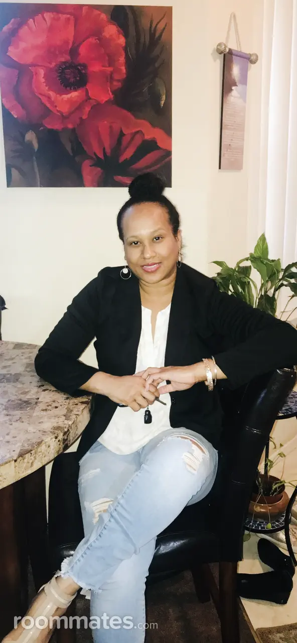 Profile photo 1 of 1