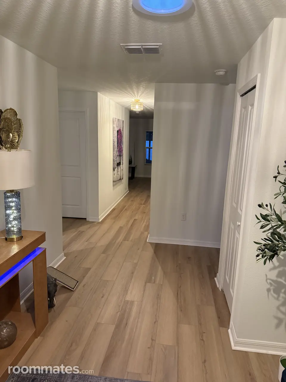 Profile photo 7 of 10