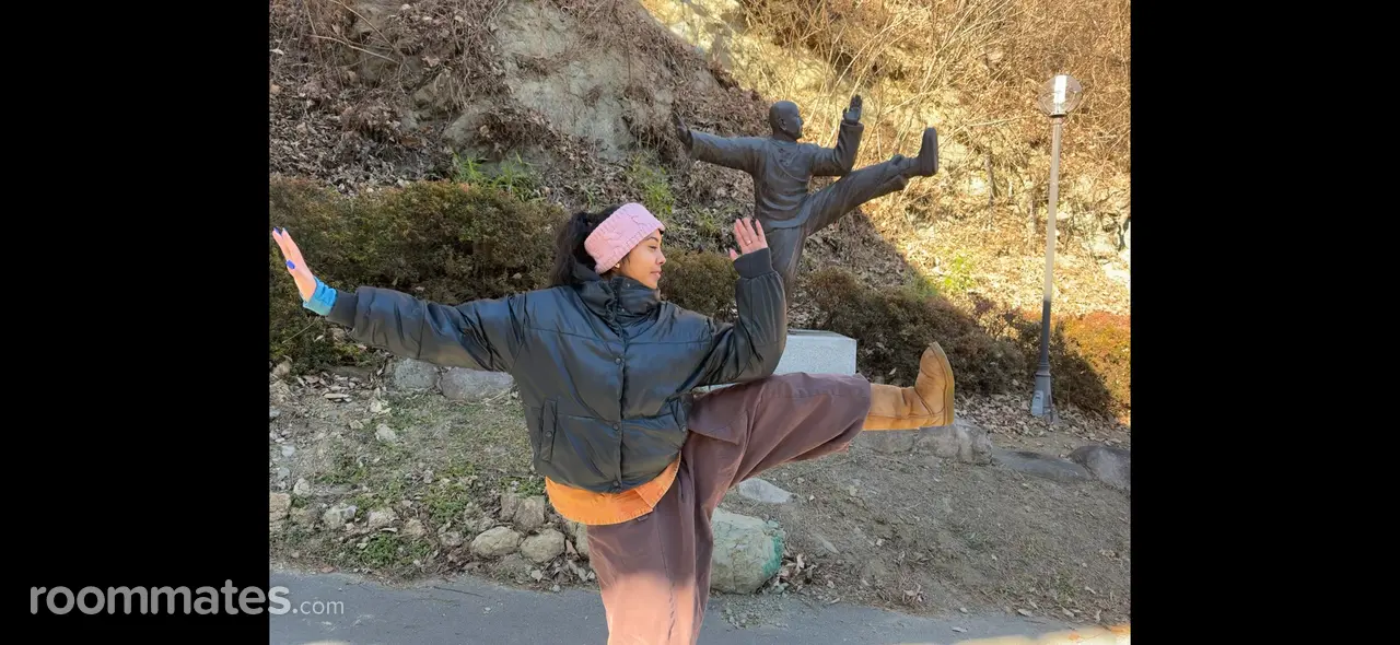 Profile photo 8 of 8