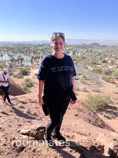 Roommate looking Livermore CA, $1000