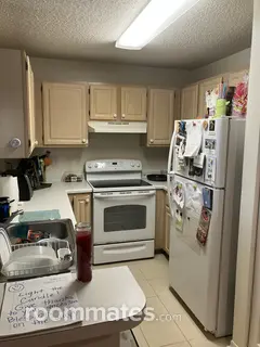 Room for rent in Oviedo, FL $700, condo