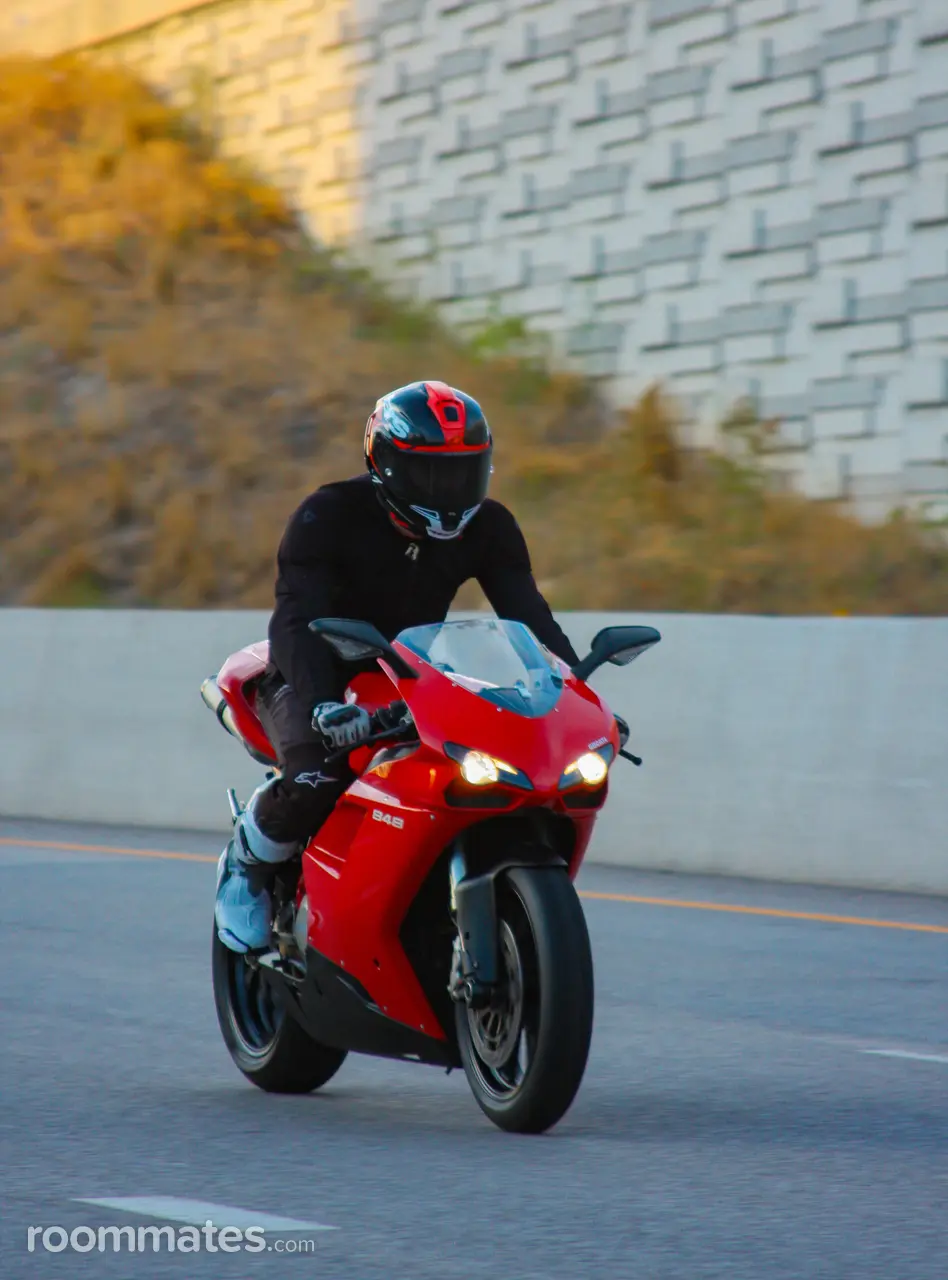 Profile photo 14 of 16