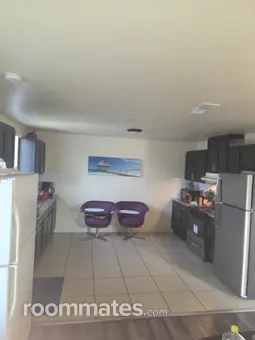 Room for rent in Los Angeles, CA $800, house