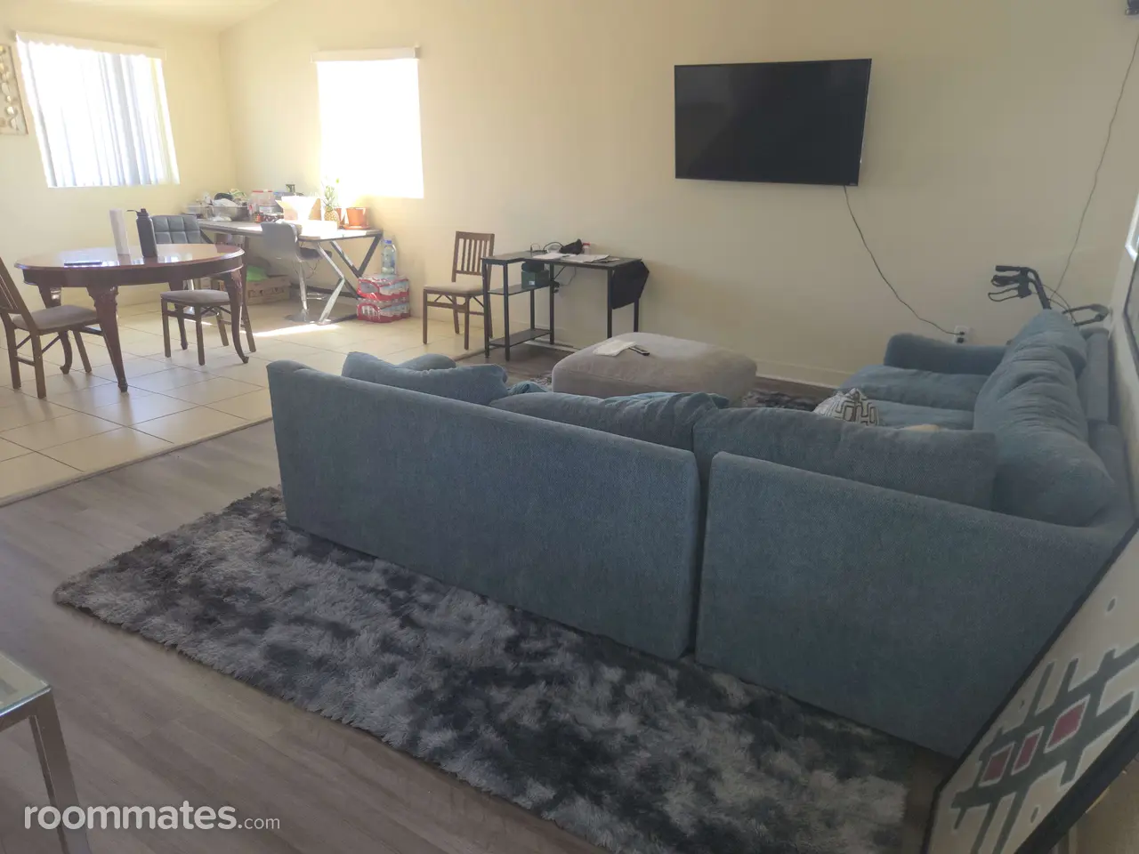 Profile photo 8 of 12