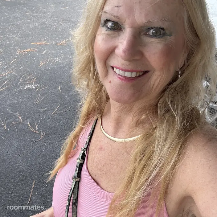 Roommate looking Naples, FL, $1700