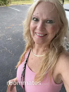 Roommate looking Naples, FL, $1700