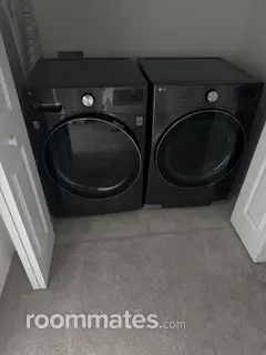 Room for rent in Fort Myers, FL $1000, townhouse