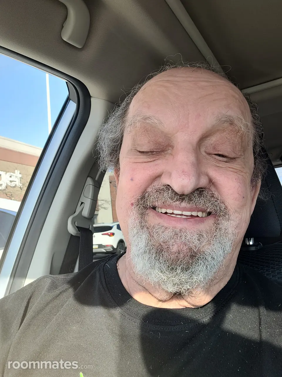 Profile photo 1 of 1