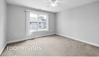 Room for rent in Stratford, CT $1500, house