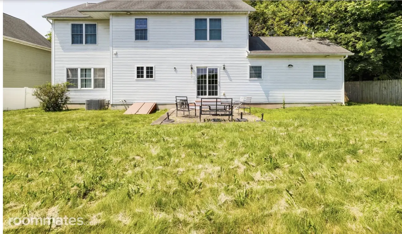 Profile photo 10 of 11