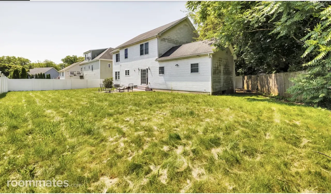 Profile photo 9 of 11