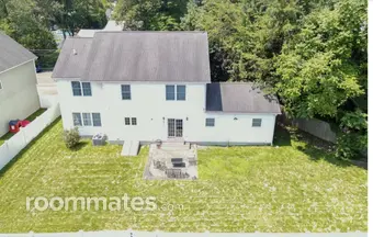 Room for rent in Stratford, CT $1500, house