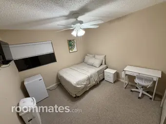 Room for rent in Coconut Creek, FL $1000, townhouse