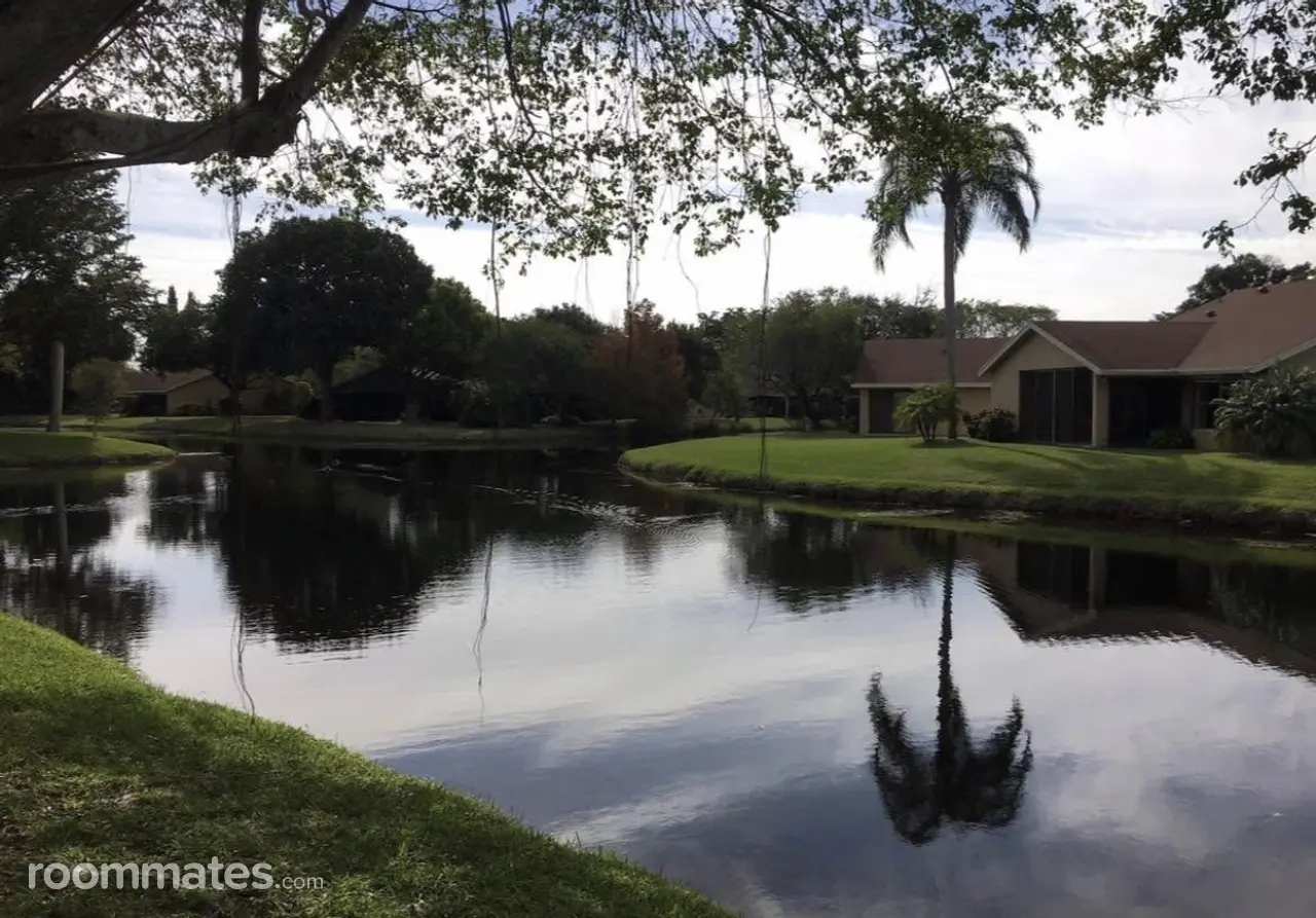 Profile photo 7 of 10