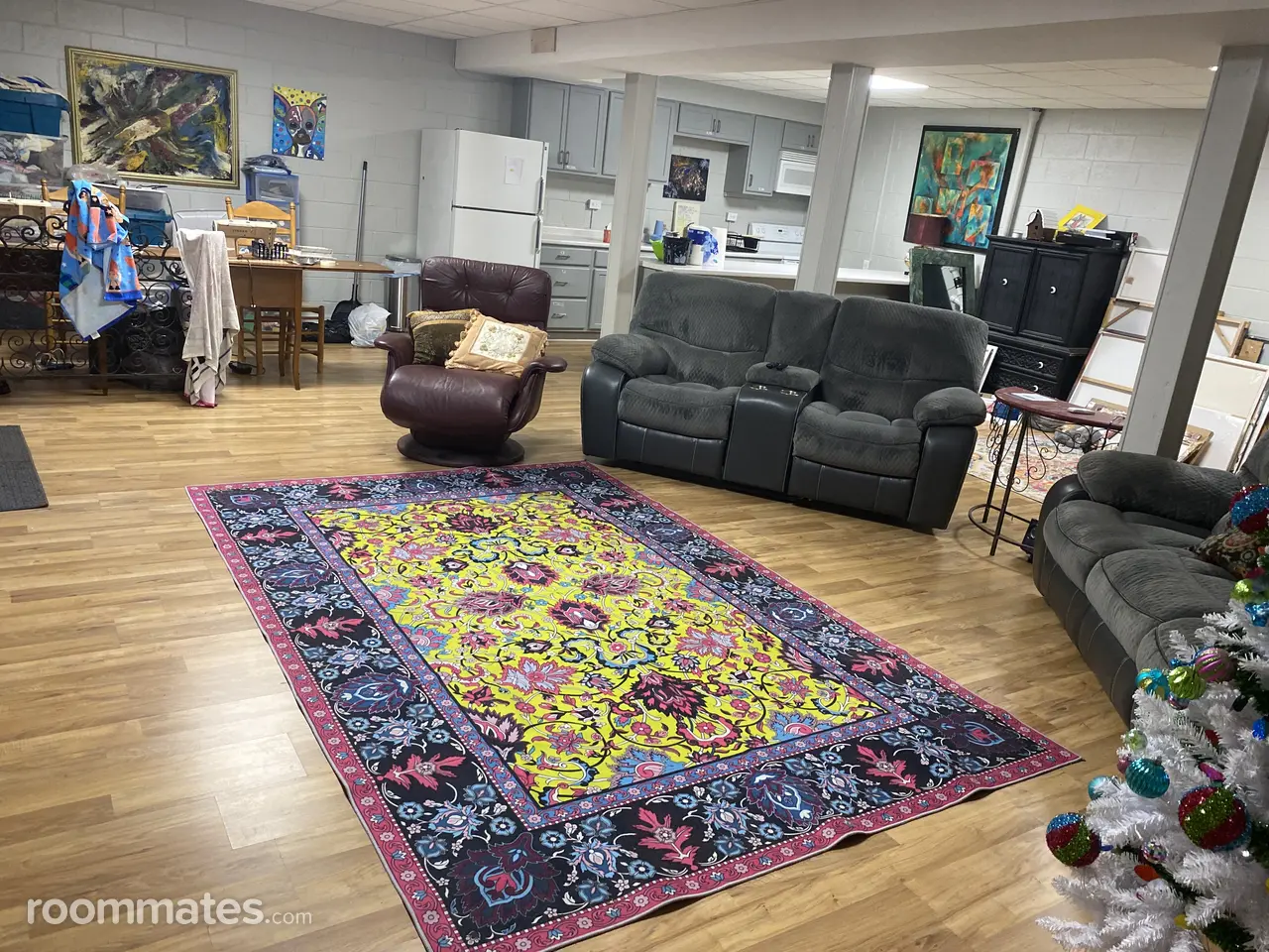 Profile photo 3 of 12