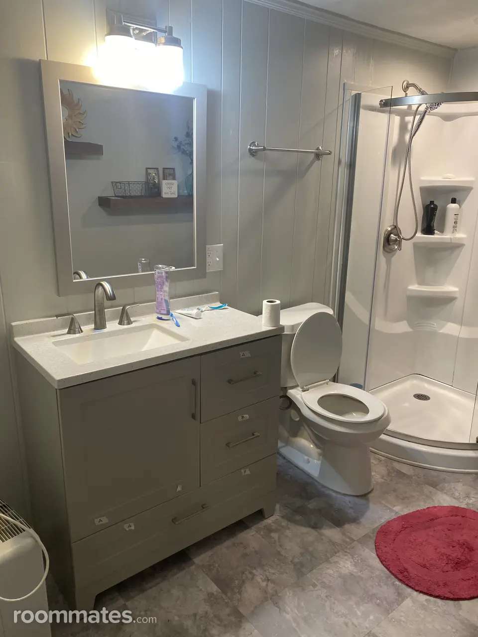 Profile photo 8 of 12