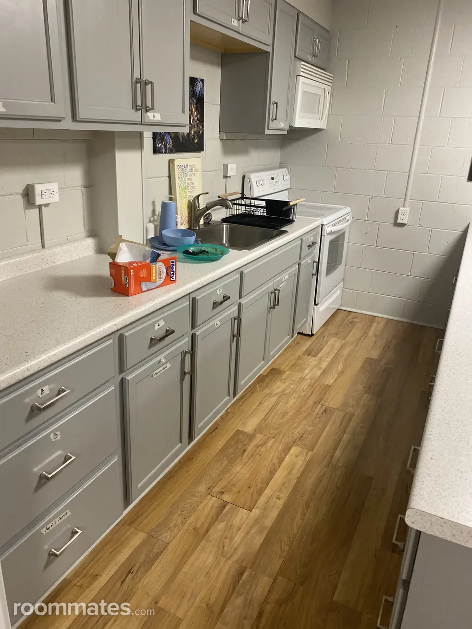 Profile photo 4 of 12