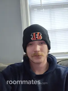 Roommate looking La Vergne, TN, $1000