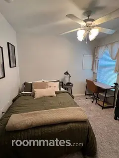 Room for rent in Dallas, TX $1100, house