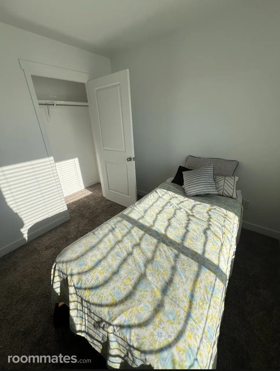 Profile photo 2 of 11